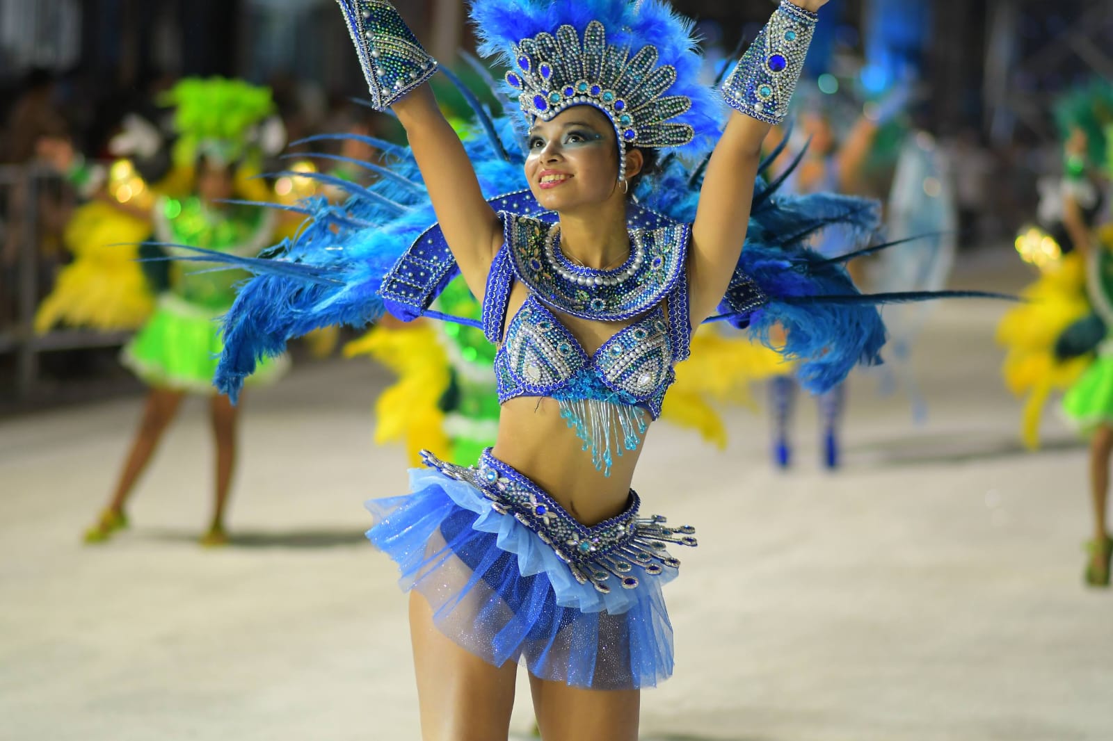 Multitudinario y exitoso inicio de los Carnavales Barriales en el Bañado Norte