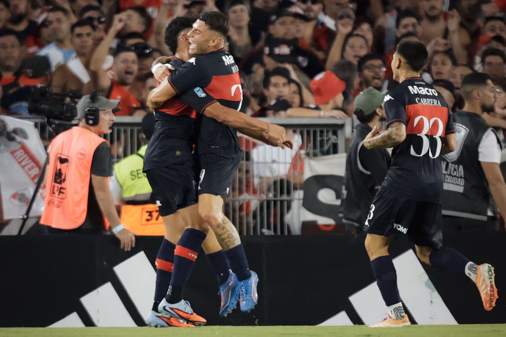 Tigre goleó al Súper River de Gallardo en el Monumental