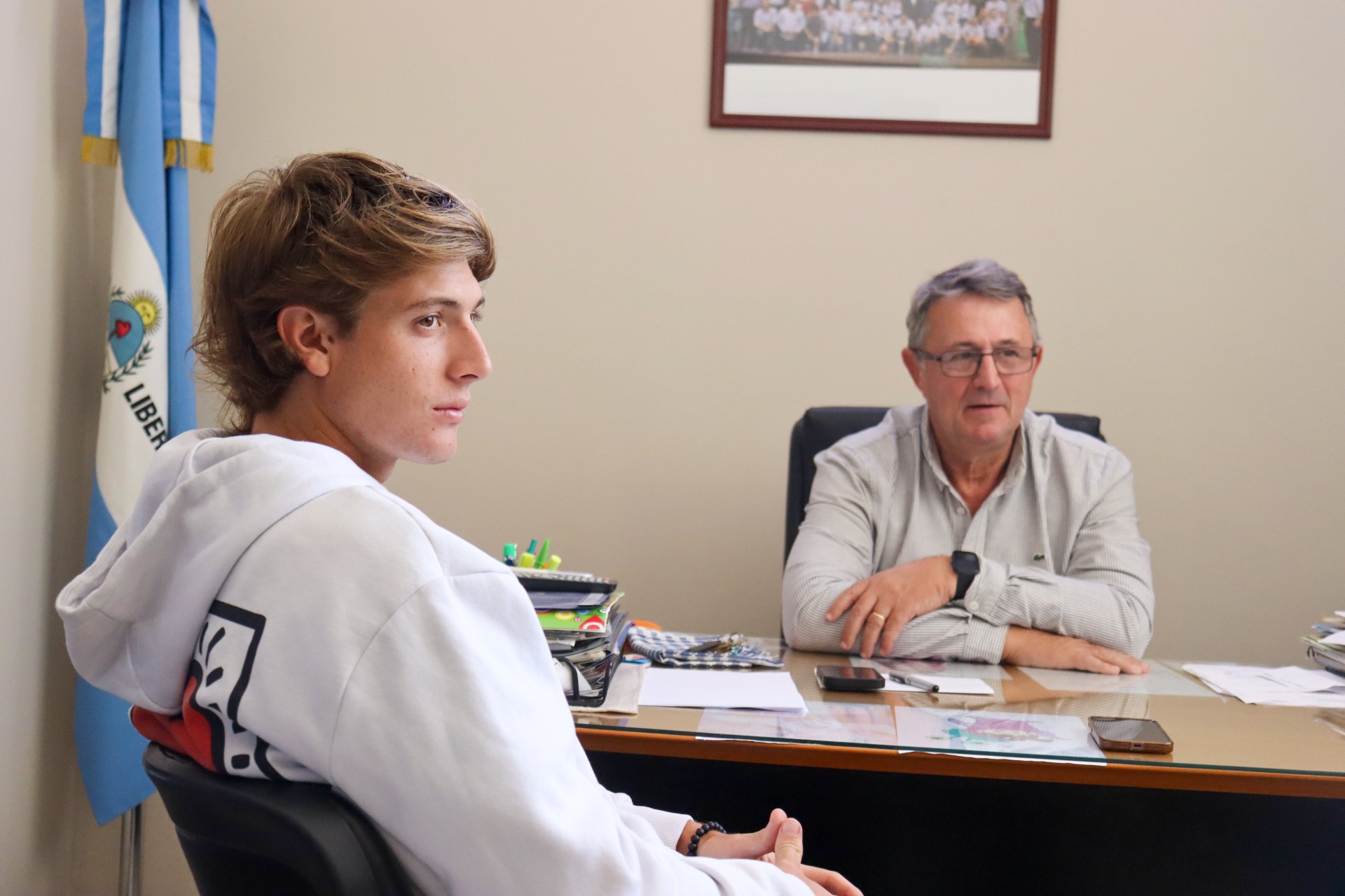 Terrile apuesta fuerte al talento local: Midón brilla en el tenis nacional 