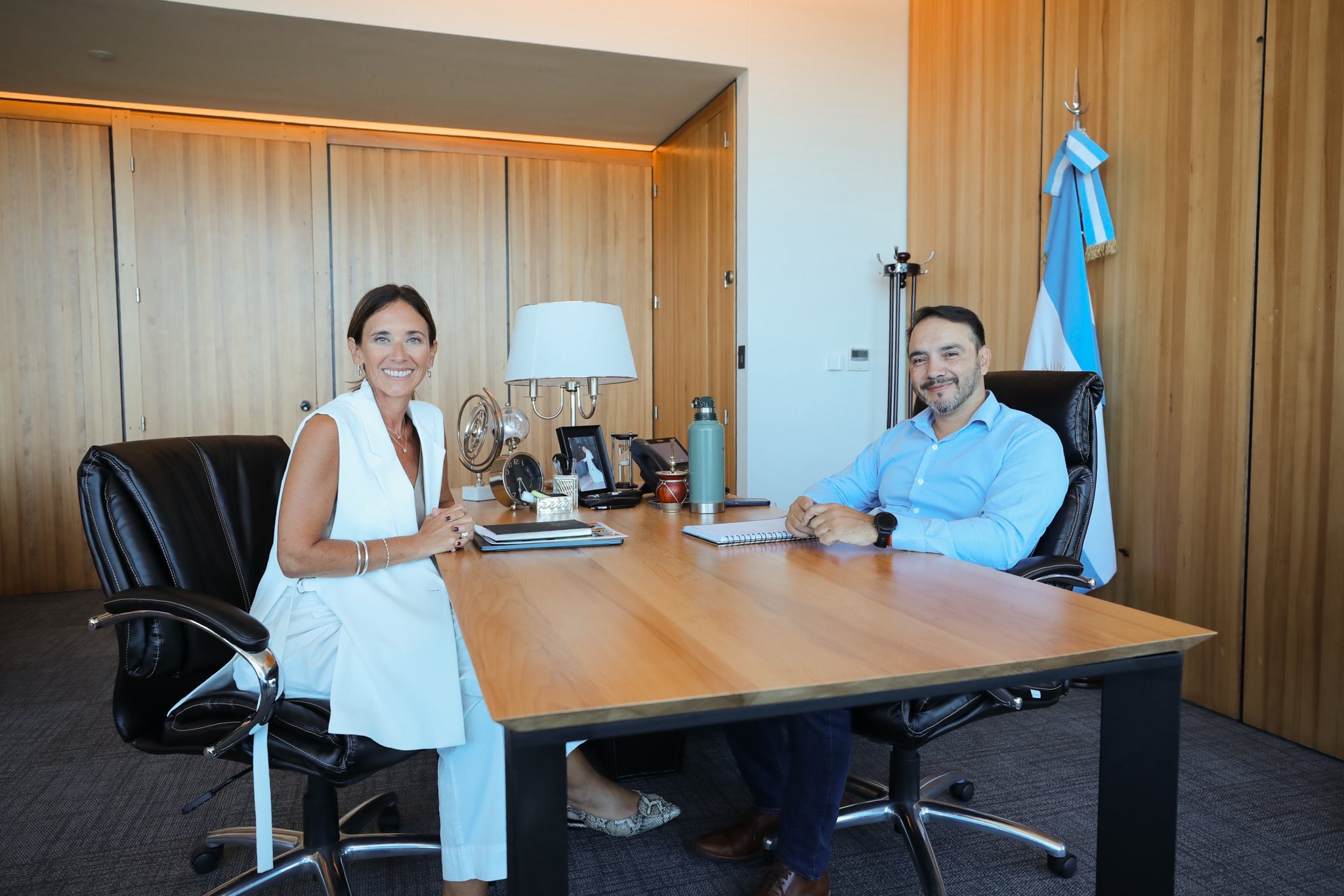 Valdés recibió a la diputada Brambilla en el Centro Administrativo de Corrientes