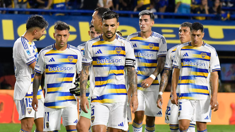 Boca empató con Platense y se retiró silbado de La Bombonera