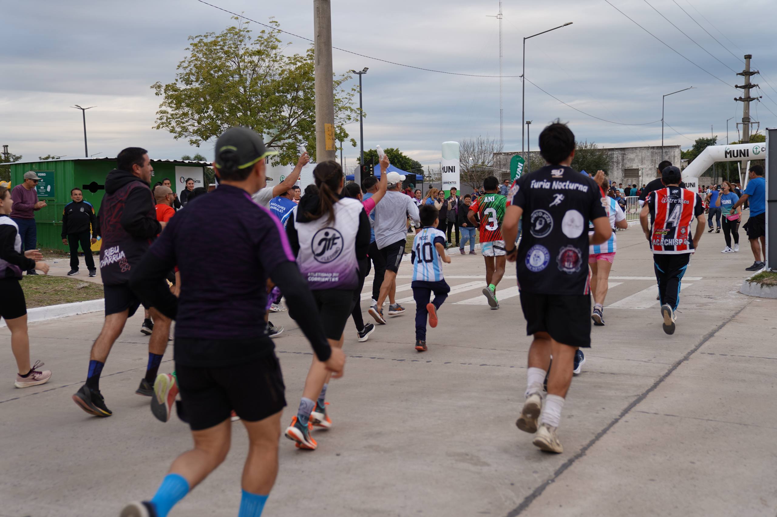 Más de 400 corredores participaron de una nueva fecha de las Maratones Barriales en Corrientes