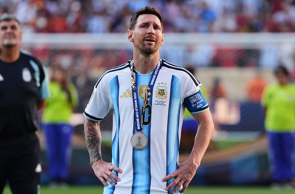 Del FBI a la FIFA: las teorías conspirativas que estallaron en redes tras la caída de Argentina en la final