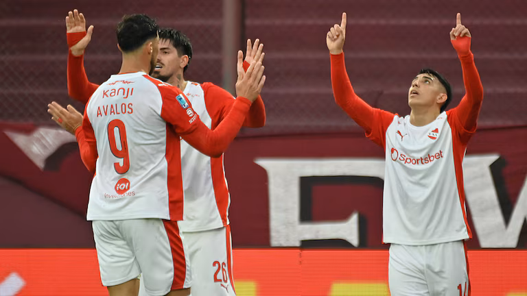 Independiente venció 3-1 a Lanús y arrancó una nueva etapa